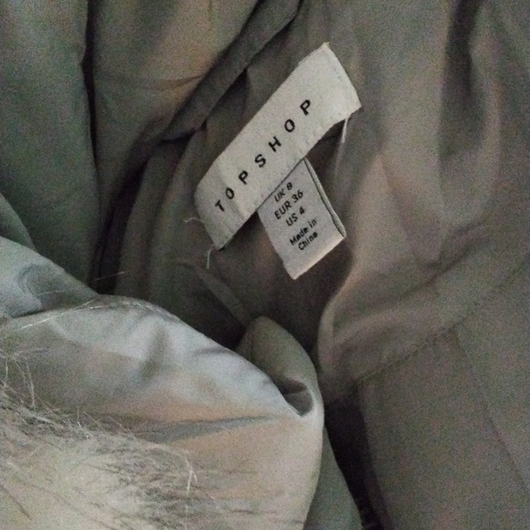 Women's NWOT Topshop gray puffer Jacket with faux fur trim & silver hardware Sz - Picture 5 of 6